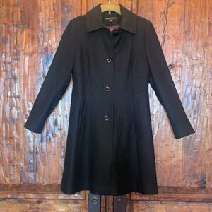 Preston and York pea style wool blend (80% wool) Size 8. Black